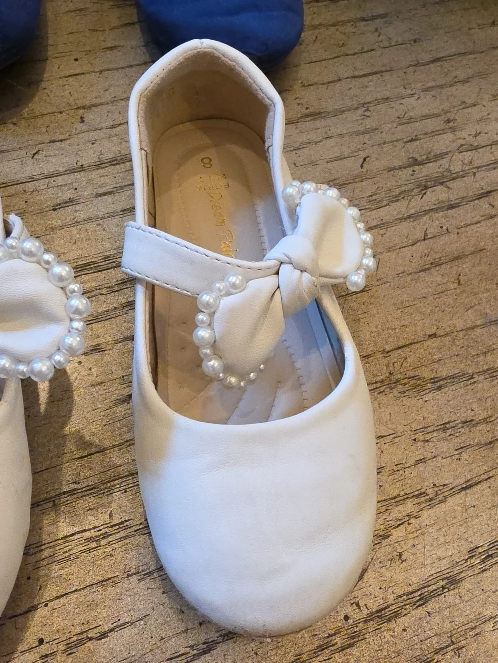 Kids Bow Mary Jane Shoes in Navy and White Size 10